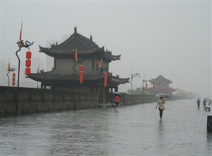 煙雨朦朧古城墻 楊陽(yáng)攝影作品