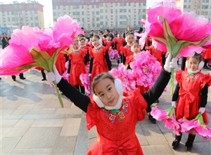 《祖國的花朵》攝影：李新文