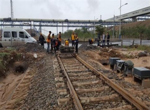 寧東鐵路公司搏擊風雨戰(zhàn)洪水 精誠團結保安全