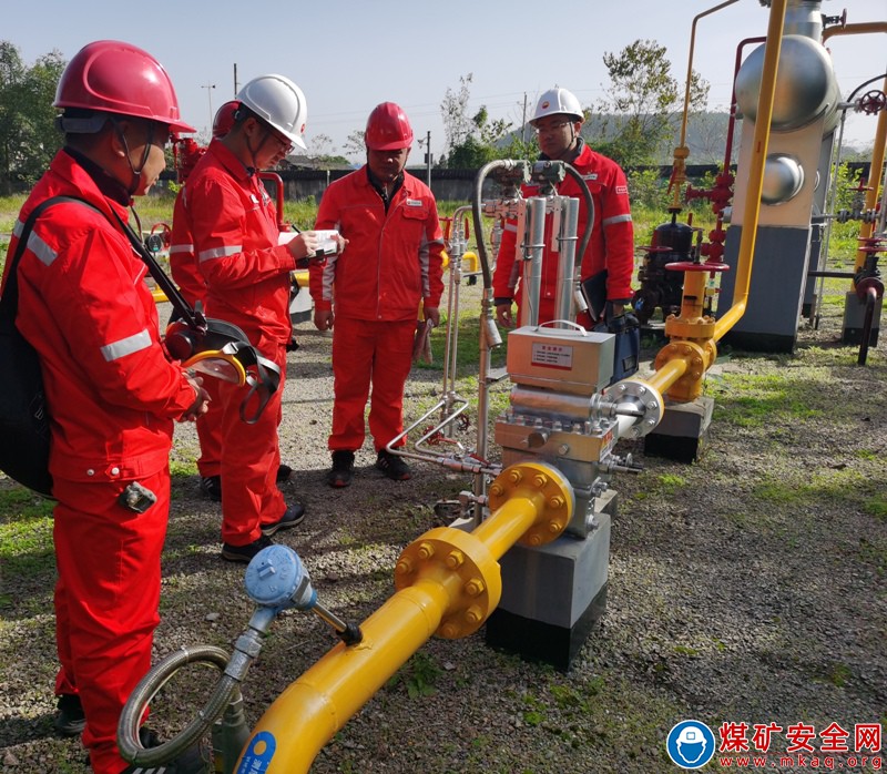 上好“安全鎖”：重慶氣礦開州作業(yè)區(qū)為氣田冬季安全生產(chǎn)保駕護(hù)航