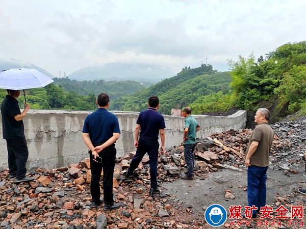 四川瑞茂公司完成白臘坪矸石山擋墻修復并通過驗收